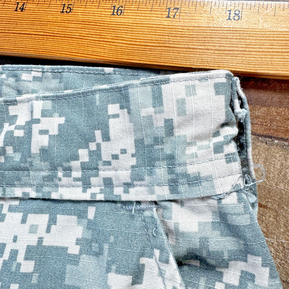 US ARMY Combat Uniform Pants Trousers Mens MEDIUM REGULAR Digital Camo Ripstop - Picture 9 of 13